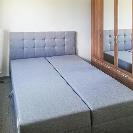 1 Bedroom Awesome In